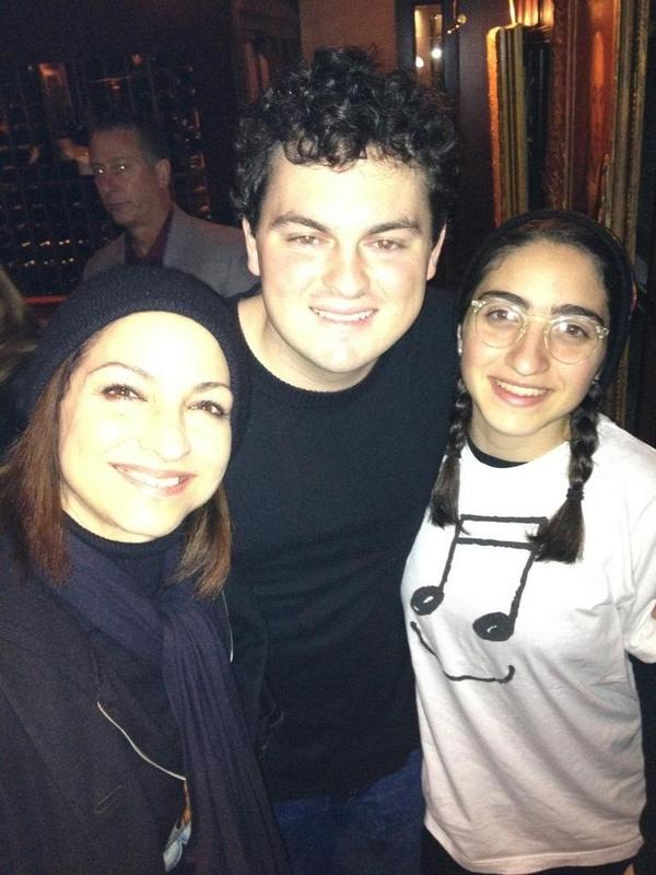 JayAlver's tweet photo. Just went to dinner w/ my prima Emily, Tia Gloria &amp; Tio Emilio! So happy Emily might b joining me in Boston next year. http://t.co/nTZYO22u