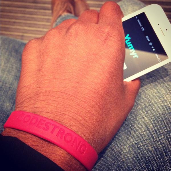 johnangelo's tweet image. Did our Yumyr app, hacked Hackathon, and waiting for the judge decision on if Dennis and I won. Codestrong! #modevhack