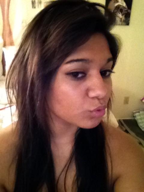 ChloeGeorge15's tweet photo. Mwah http://t.co/LTtbFl51