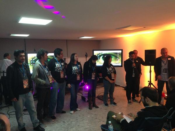 MexicoMediaLab's tweet image. Los facilitadores nombrando a los MVP de Mexico Media Lab #fayerwayermml