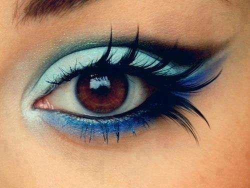 Gemzi2011's tweet photo. @MissDFrancois please make my eyes look this sexy!!!!! Love you forever more :) x x http://t.co/jAM1sE5n