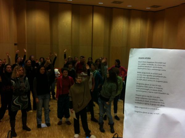 ZiMaja's tweet photo. Pojte z nami! #kombinatke #kombinat http://t.co/YjvQdViQ