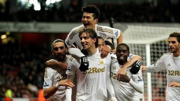 Michuoviedo's tweet photo. This is the secret of our team: we're only as strong because we're united. Thank you mates! http://t.co/MwaLejkl
