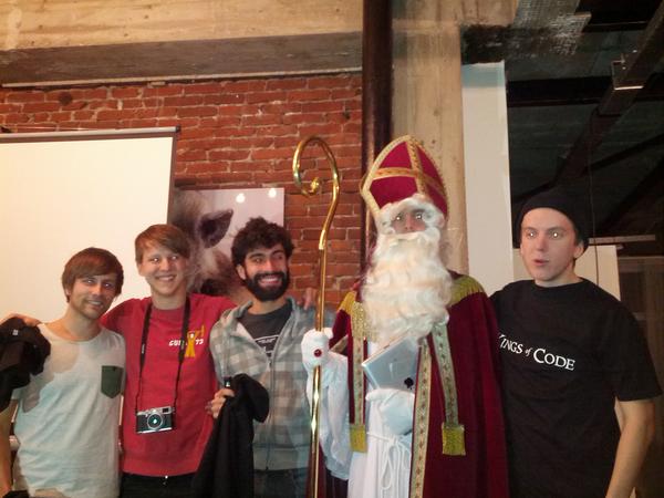vgholkar's tweet image. Well deserved #kingsofcode winners with the  old hack santa