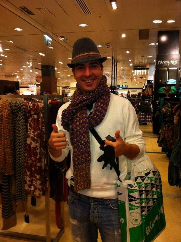 edubmoya's tweet photo. Haciendo en tolai en #Xanadú @truxe http://t.co/I0JPc5aN