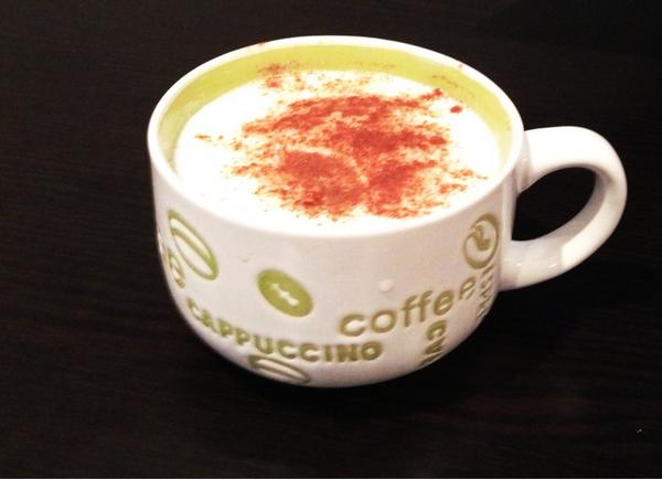 Pieri001's tweet image. First cappuccino with my new automatic espresso machine- only another 1,673 before it pays for itself #caffieneaddict