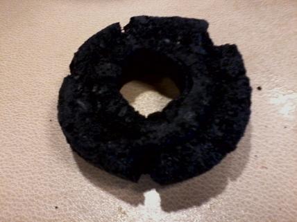 alisondoble_'s tweet image. What happens when you lose a donut to the oven #timhortonsproblems
