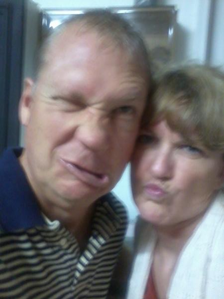 MegoMyEggo10's tweet image. The picture my dad just sent me #weridos #lovethem