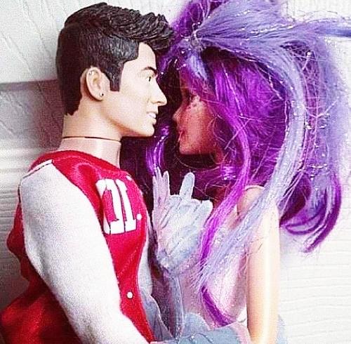 DefiendoZerrie's tweet photo. lFOTOl FOTO EXCLUSIVA de Perrie y Zayn apunto de besarse *O*♥xx http://t.co/7P9lbt43