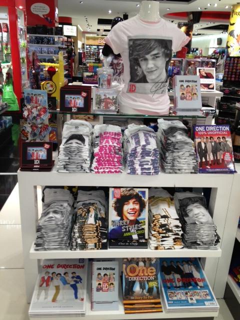 1D Updates on X: New collection of One Direction merchandise in Virgin  Megastore Dubai :)  (via @1Derful_News) / X