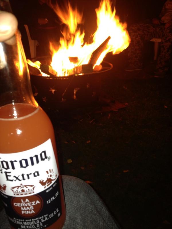 DjCAPO_'s tweet photo. What else is there to ask for family, friends, bonfire and coronas http://t.co/LrjocF3v