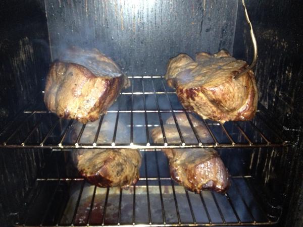 IrrigableMike's tweet image. Smoki'n the pork for Wednesdays chili! Come on down....
