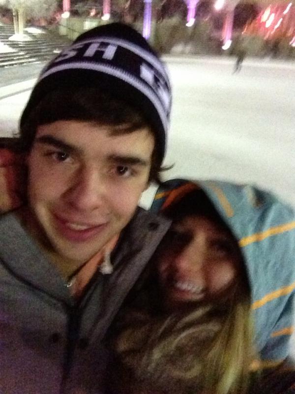 ddaanniikkaa's tweet image. First time on the ice this year! Thanks @CharlieJ185 it was so much fun!! #Downtown #YYC