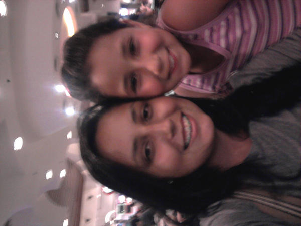TalizeGG's tweet photo. Minha irmazinha! http://t.co/xsdx6fh7