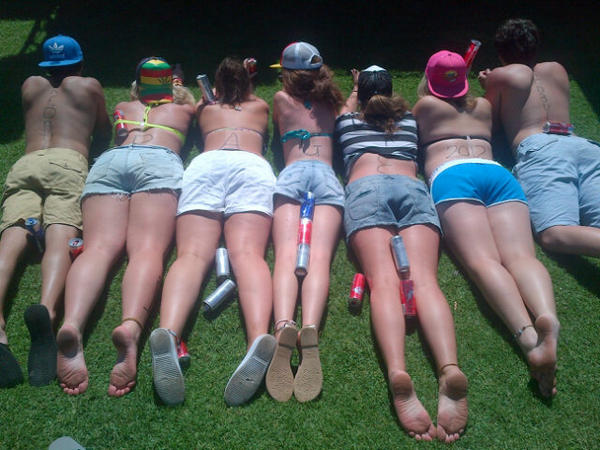 #REDBULL #POOLPARTY @FARMOSABAY insane!!! WE love Redbull!!!!!