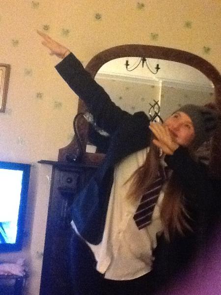 shonawatts98's tweet photo. I'm sending Harry my love xx http://t.co/hrZEtVZr