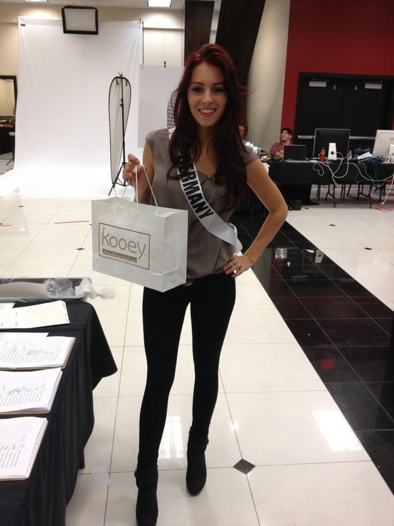 2012 l MISS UNIVERSE l ALL ACTIVITIES - Page 3 A9PXBrjCIAAwmsd