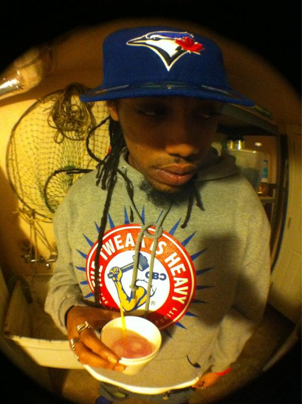 The70sKid's tweet photo. @sippaofbearface @PzNQoZ in lab #bearface http://t.co/Mgz6wuu9