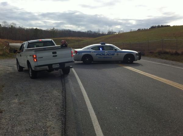 JonnieQTN's tweet image. McDonald Rd. being blocked off. Being told to move again. #missingpilot