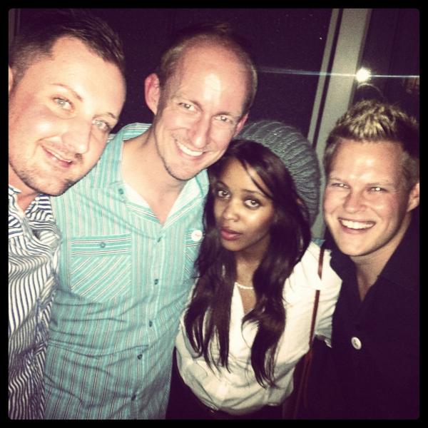 IamGregArthur's tweet image. Great pic :) “@DaleHerbst: #followsa #collabsa #peacestarts with ohgodknows @MitchGWilliams @ErinLaBoheme http://t.co/BqQEfoap”