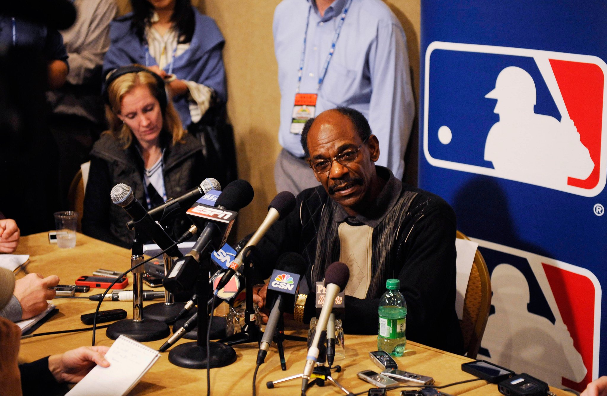 A9TtEwVCQAEgVDl.jpg:large