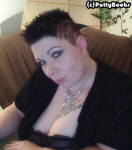 PattyBoobs’s pics and videos