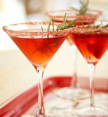 HolidayInnPuneH's tweet photo. Unwind over some cocktails shaken and stirred with the freshest ingredients or some premium malts at Felix Bar. http://t.co/8na05XMt