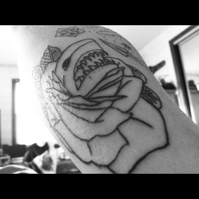 The shark on my arm hurt like a bitch. But can't wait to fill it in Friday. 😬 http://t.co/IVYMmwaN<a href="/tag/bejealous"class="tags"><span>#bejealous</span></a>