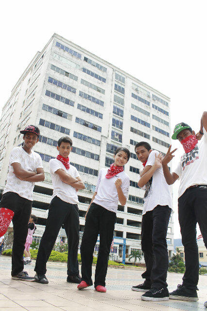 RAEdgaf's tweet image. Lu rang ada #TeamDANCER ? ĦĂꜝꜝĦĂꜝꜝĦĂ =)) . I MISS YOU ALL