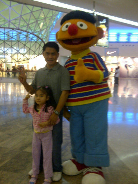 misterohnard's tweet image. I met my childhood friend Ernie @MOA #notgettingold