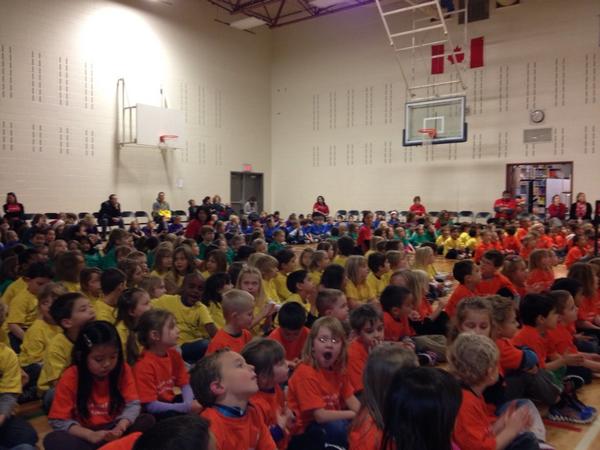 CrystalAdamo's tweet photo. At Ecole Edwards discussing the importance of being a good citizen in our community for @AirdrieLioness Hamper Prgm. http://t.co/29F2ZtXD