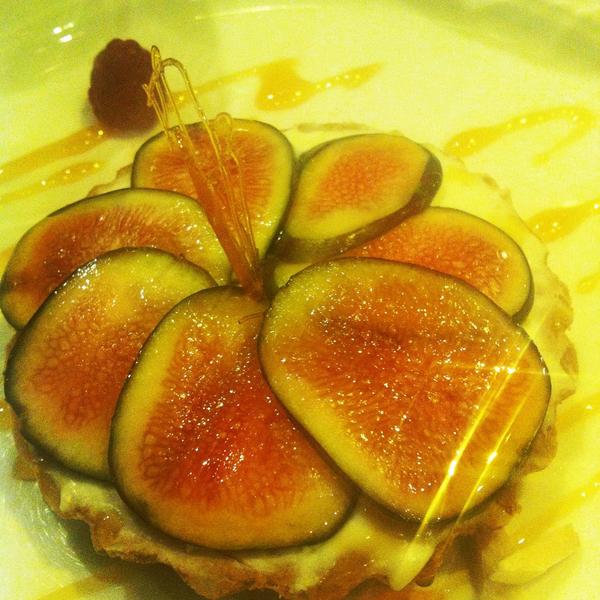 CrisZepeda's tweet photo. Paal01 2011 y Tarta de higos y miel @caudalia @DIVINO_VERITAS http://t.co/4hjKTO6F