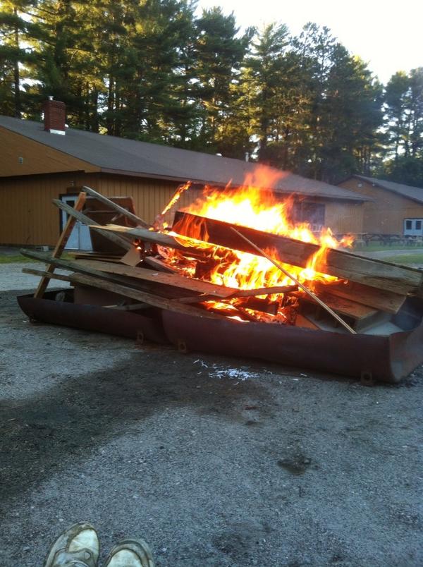 ian_evenden's tweet image. Yeah it needs to be Spring... #Newport #truelove #firegood