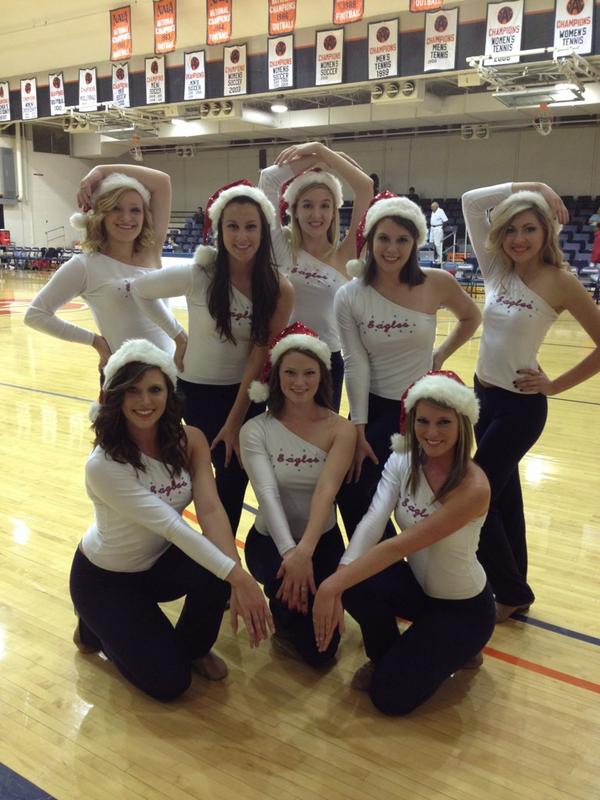 CNDanceTeam's tweet photo. Way to go Lady Eagles! We had a great win and a great halftime :) http://t.co/qzQPZ6KN