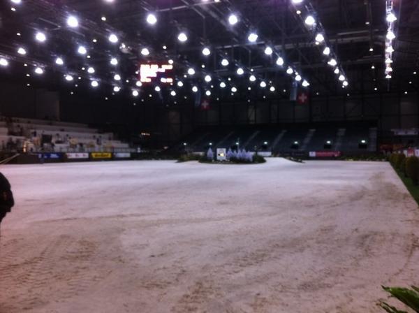 MonetaJump's tweet photo. @WorldCupGeneva this is the arena in GENEVA!!!! #RolexFeiWorldCup @myfei_home http://t.co/3mcY2UQb