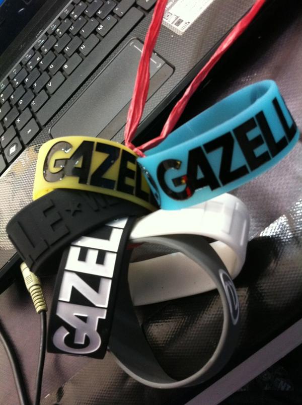 FYI : setiap pembelian produk GZL diatas 200rb,kalian akan mendapatkan free bracelet dan hanya di jakcloth YES…