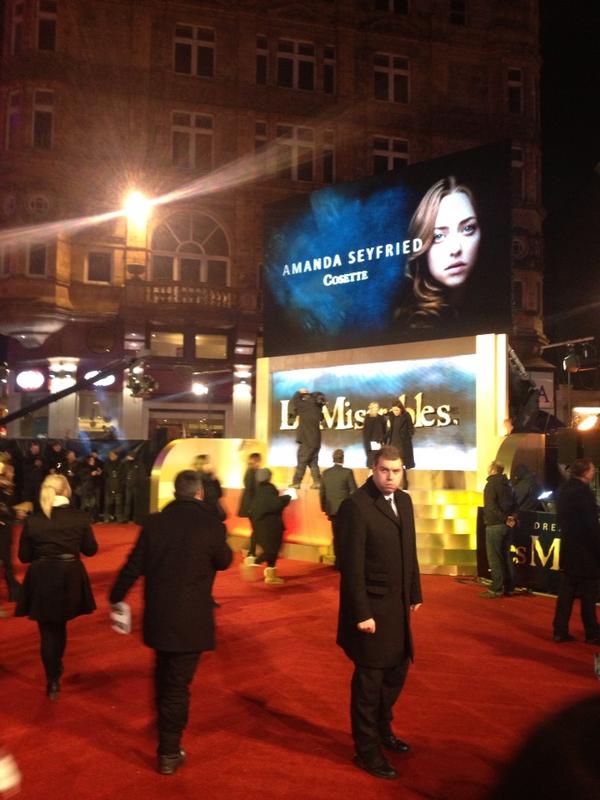 fredccole's tweet photo. Hit the red carpet last night for Les Miserables World Premiere. Unbelievable film and a wicked cast #epic http://t.co/T1Lul3fJ
