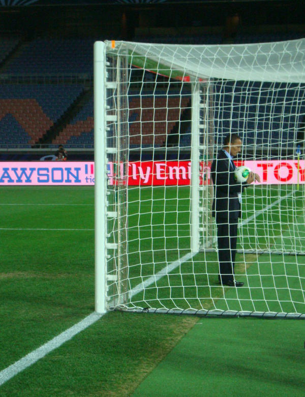 fifamedia's tweet photo. The pre-match #GLT referees test has been conducted at Yokohama Stadium. Opening #CWC2012 game kick-offs in 1 hour. http://t.co/WZdvrzVm