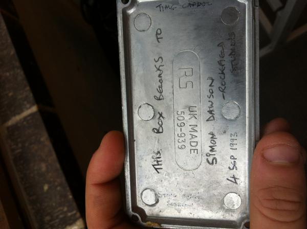 simondawson's tweet photo. “@Kadugodi: @simondawson Hi Simon, I believe this belongs to you? http://t.co/yNMyWdiPcq” can't remember what it is though!