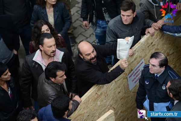 Kolera direniyor! Yeni bölüm bu akşam 22:00'de Star'da. bit.ly/RaQF7x