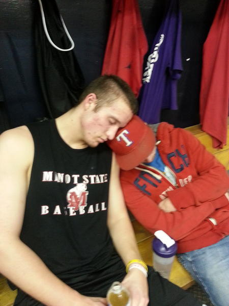 jjspoon's tweet photo. Just a little post workout nap for Wally and the Gremlin @wallace_travis @Gwooly18 http://t.co/wohlBfPF