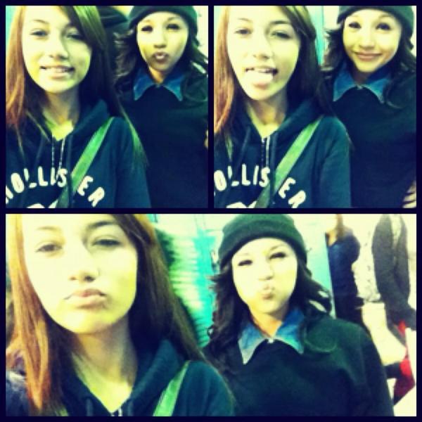 amber_darling's tweet photo. Before the fight ~~~~ http://t.co/QRxSWOeX