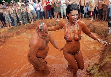 DaunteCulepeppe's tweet photo. Typical randy move right there #MudPlay #RandyRedneck http://t.co/vGAin2AV