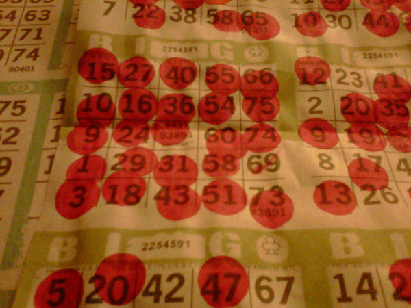 joellaDawn's tweet image. that Fml moment when you need 1 more number for full card n someone else bingo's #ffs #2thousand$
