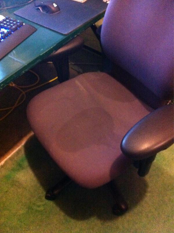 I peed myself while using my computer :(