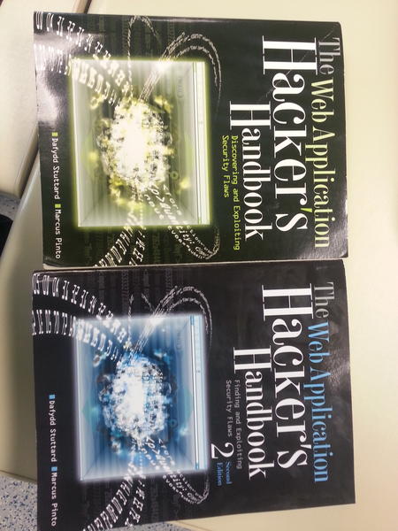 firefart's tweet image. Older and younger brother #webapplicationhackershandbook