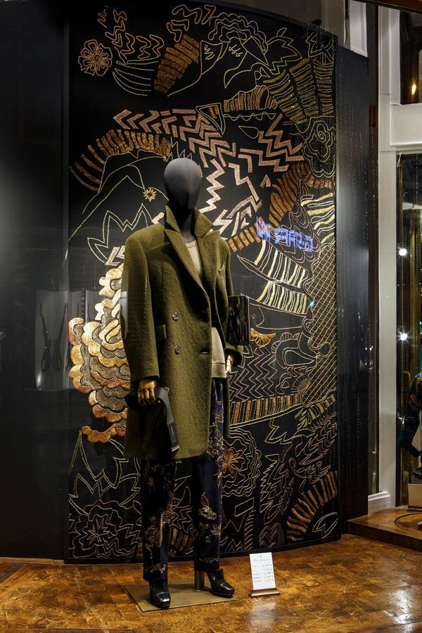New Christmas Windows. Happy Holidays #modepaleis #Antwerp