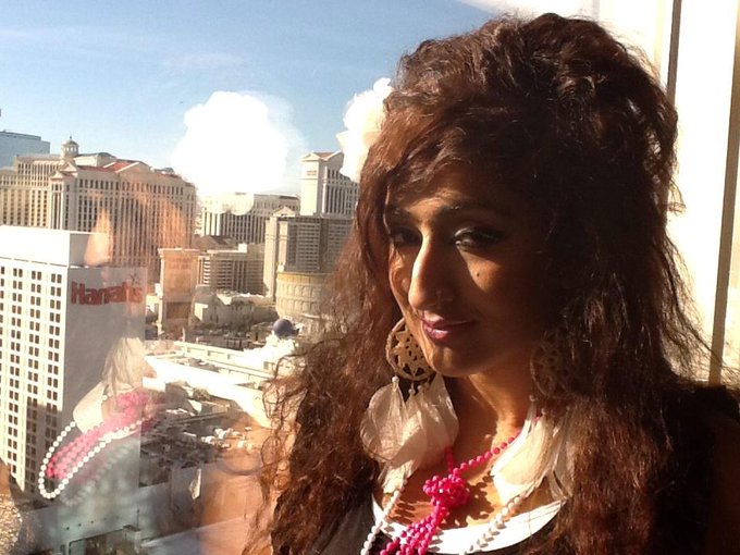 Living it up in Vegas sunshine http://t.co/KnSxyjnS<a href="/tag/labour"class="tags"><span>#labour</span></a><a href="/tag/kensingtonandchelsea"class="tags"><span>#kensingtonandchelsea</span></a>