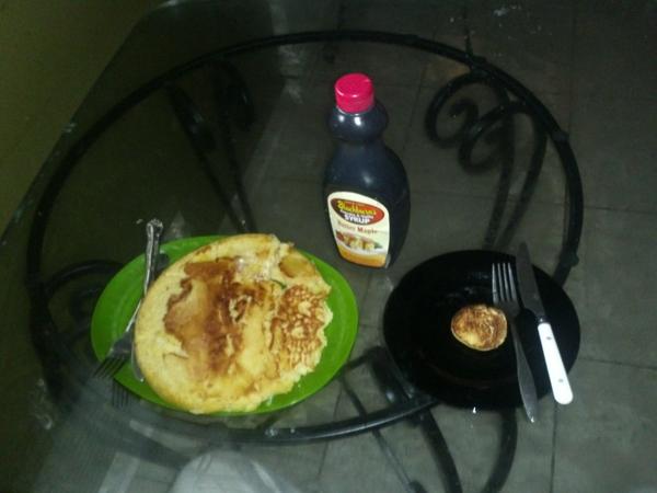 aftadarkkidd's tweet image. lmao..... hope was crushed when i saw this tart of a pancake @MrMagic44