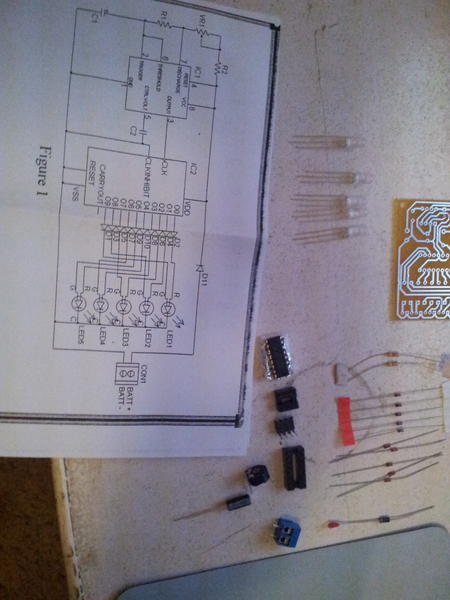 f1heinrich's tweet image. Hmmmmm. My dad bought me this LED kit and its, well, complicated... #Funwithelectronics